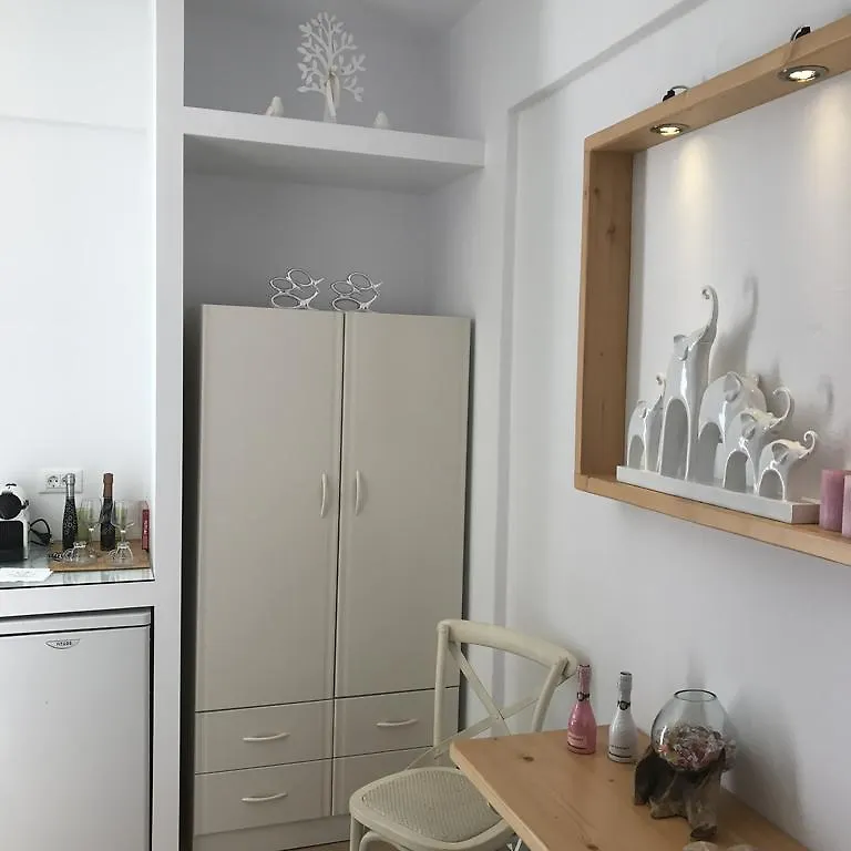Yanna Asteri Suites Ornos  Apartmán